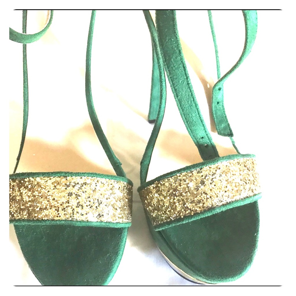 Women’s shoes